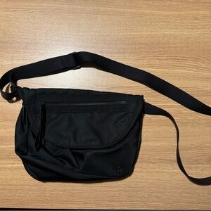 lululemon athletica Black festival Bag